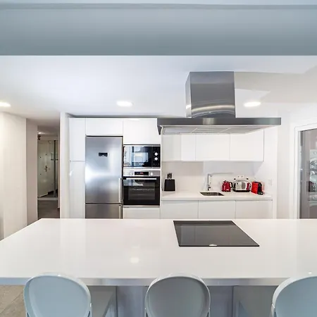 By Riva - Modern, Contemporary 3bed Dama De Noche Puerto Banus Apartment Marbella